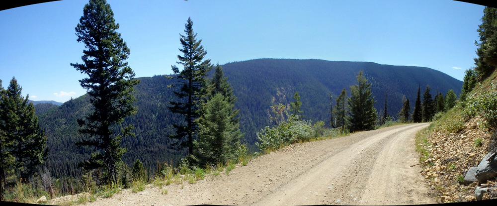 GDMBR: Looking northeast from NF-4106 on Huckleberry Mountain.